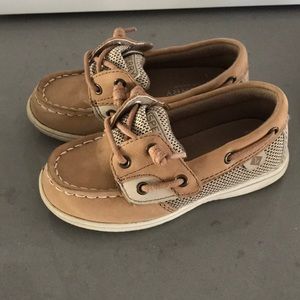 Girl sperry boat shoes